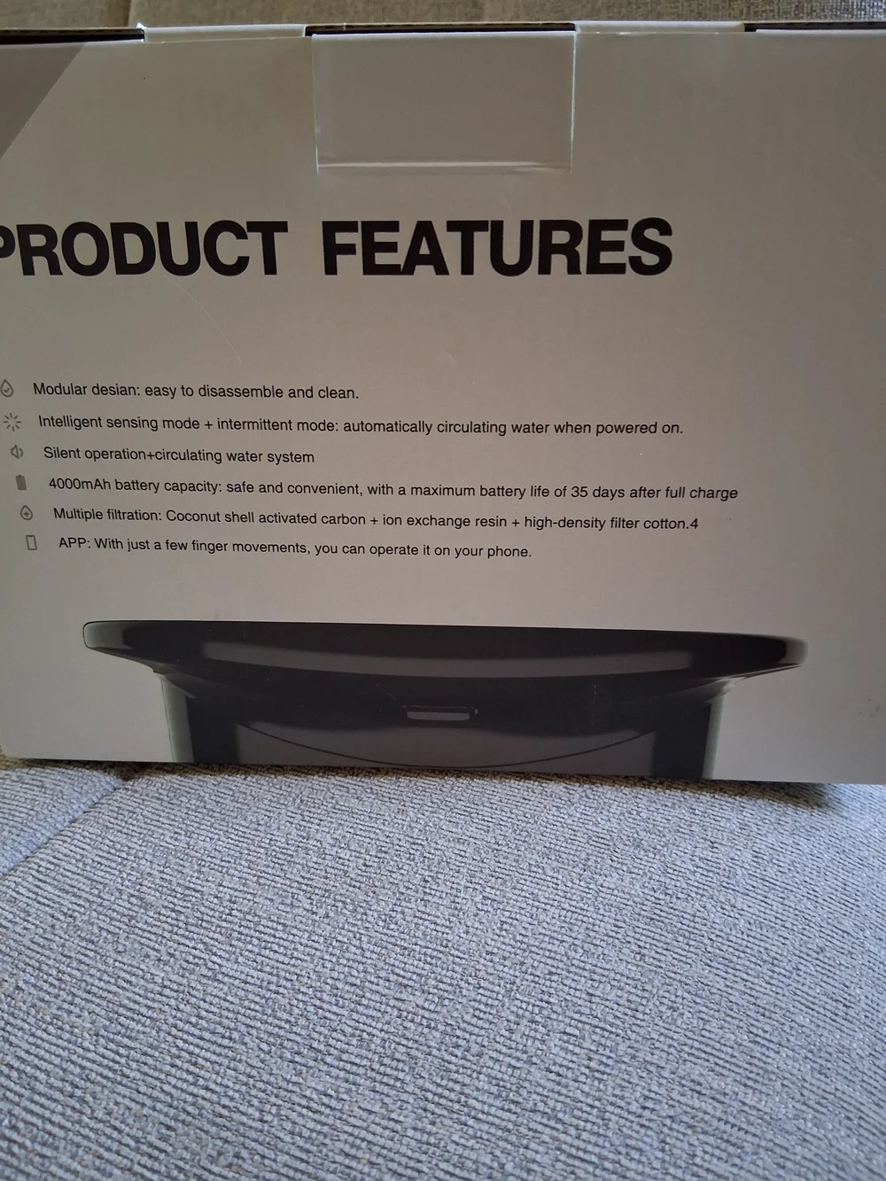 Smart Pet Water Fountain - White with Black Top NIB.  A8